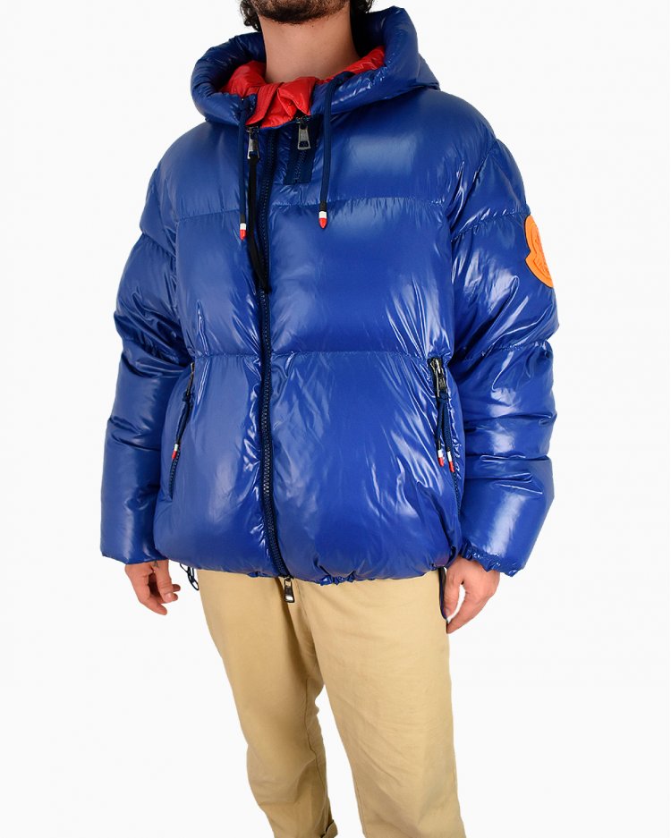 Jaqueta Moncler original matelassê com patch de logo azul feminina
